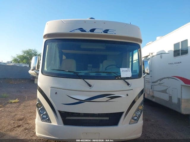 2017 FORD F53 6