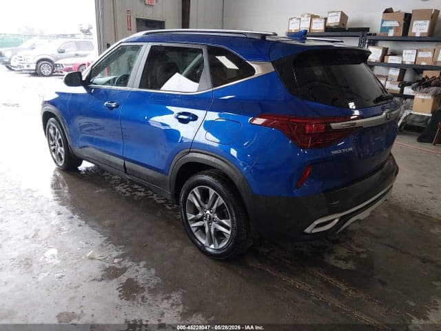 2021 KIA SELTOS S 3