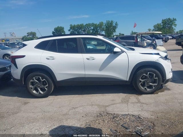 2024 CHEVROLET TRAX FWD LT 13