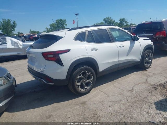 2024 CHEVROLET TRAX FWD LT 4