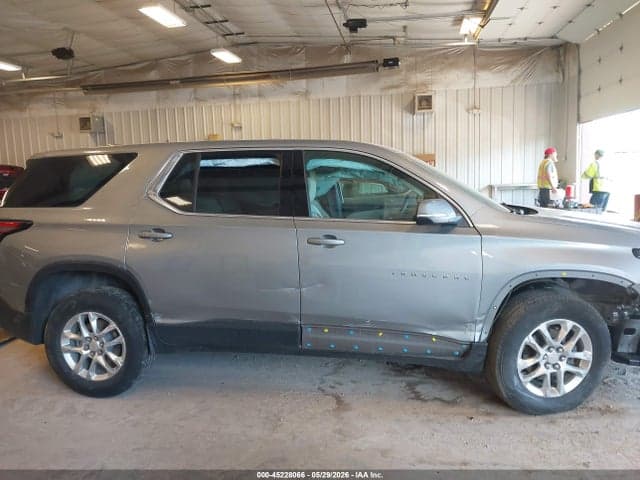 2023 CHEVROLET TRAVERSE AWD LS 6