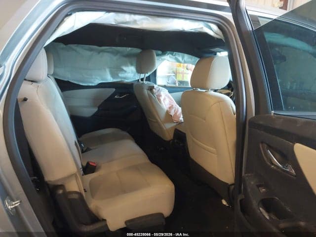 2023 CHEVROLET TRAVERSE AWD LS 8