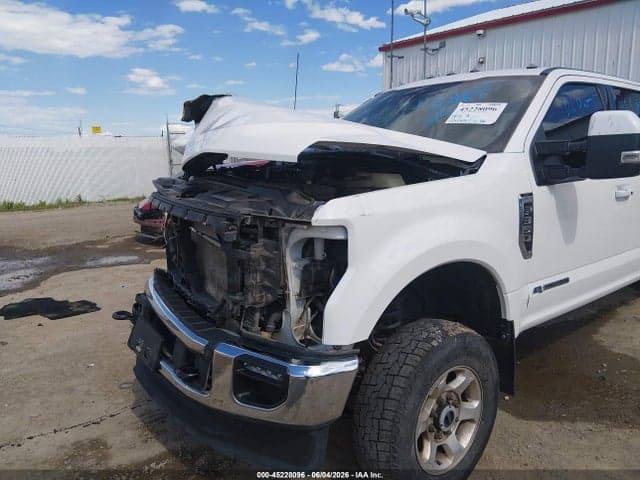 2022 FORD F-350 LARIAT 6