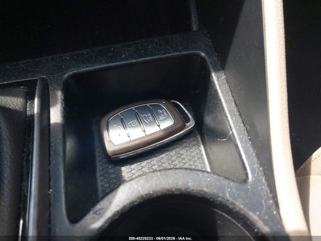 2017 HYUNDAI TUCSON LIMITED 11