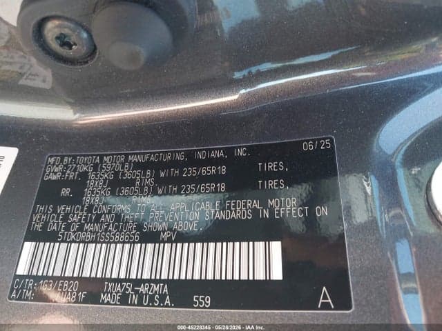 2025 TOYOTA HIGHLANDER XLE 9