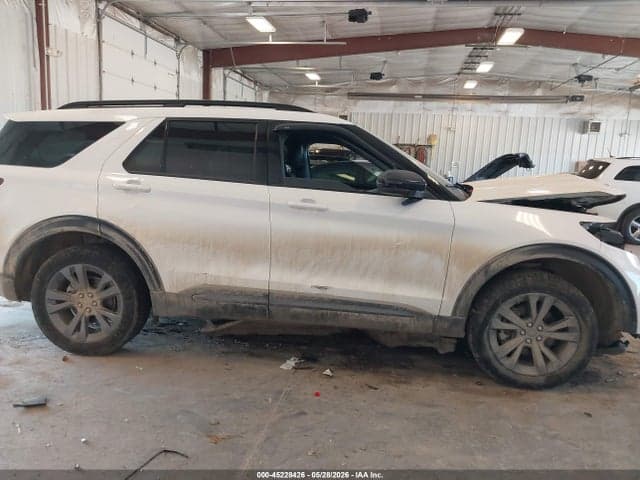 2022 FORD EXPLORER XLT 13