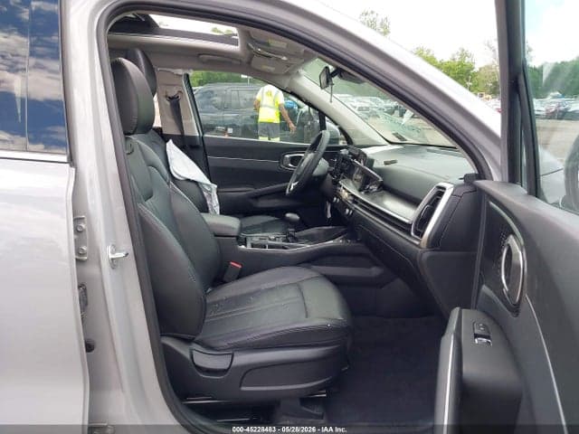 2024 KIA SORENTO S 5