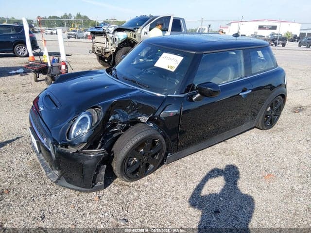 2023 MINI HARDTOP COOPER 2