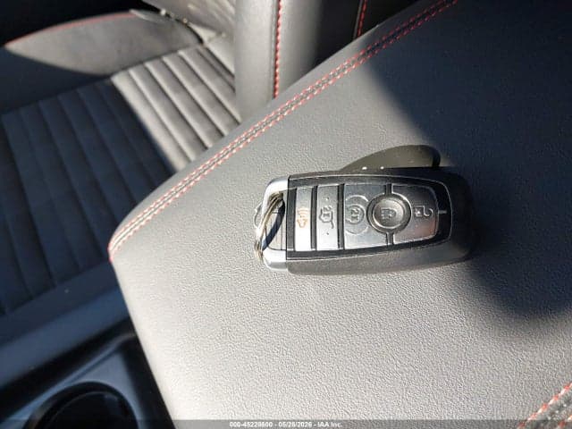 2025 FORD EXPLORER ST-LINE 11