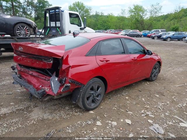 2023 HYUNDAI ELANTRA SEL 4