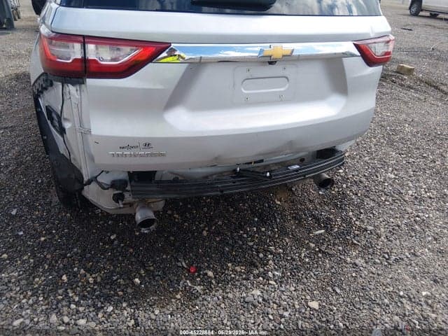 2021 CHEVROLET TRAVERSE FWD LS 6