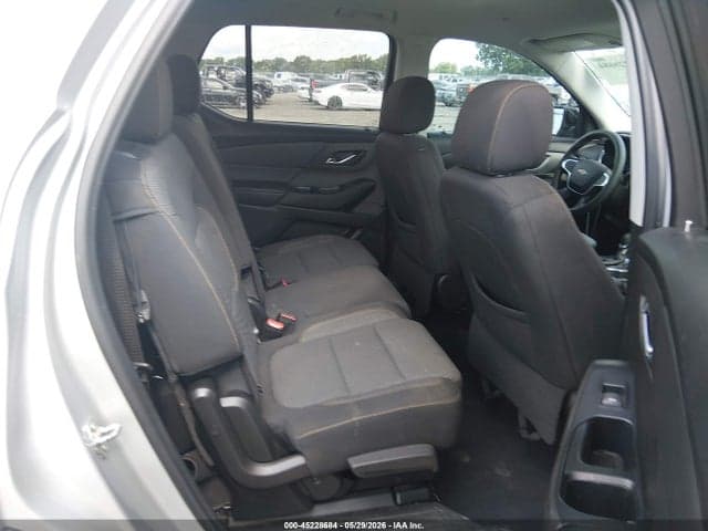 2021 CHEVROLET TRAVERSE FWD LS 8