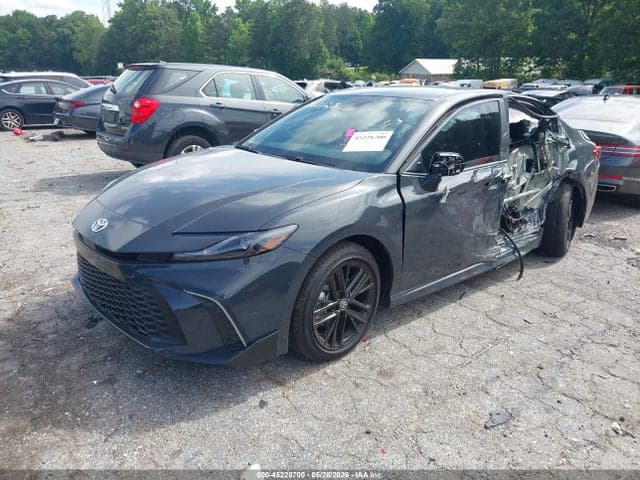 2026 TOYOTA CAMRY SE 2