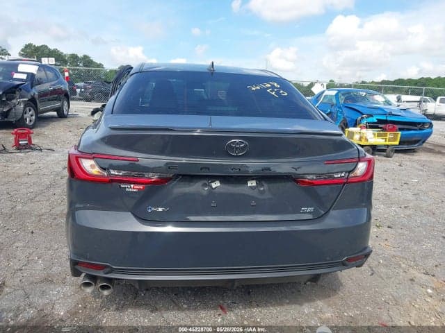 2026 TOYOTA CAMRY SE 16