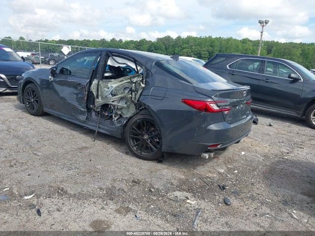 2026 TOYOTA CAMRY SE 3