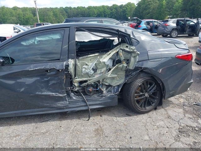 2026 TOYOTA CAMRY SE 6