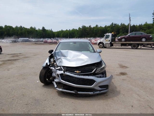 2017 CHEVROLET CRUZE LT AUTO 6