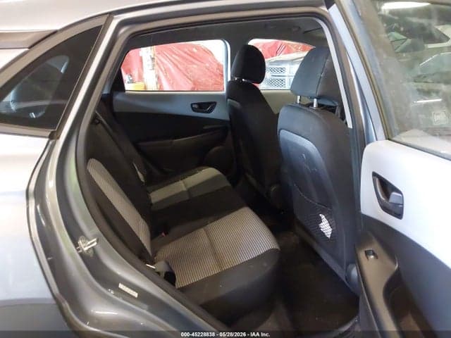 2021 HYUNDAI KONA SE 8