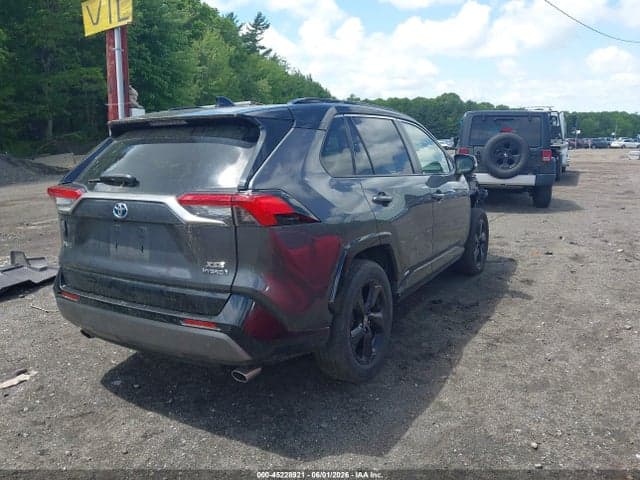 2020 TOYOTA RAV4 HYBRID XSE 4