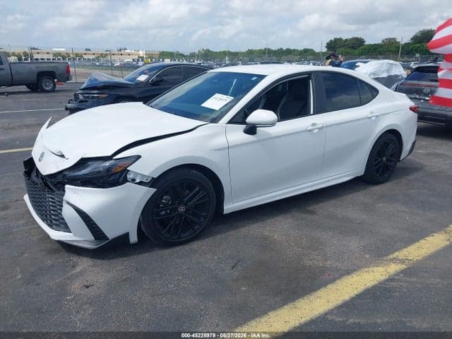 2025 TOYOTA CAMRY SE 2