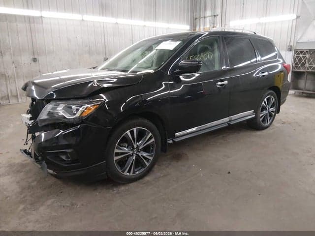 2017 NISSAN PATHFINDER PLATINUM 2