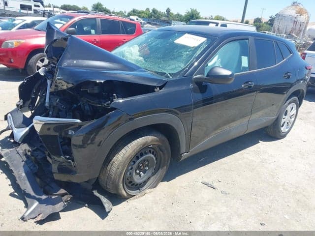 2026 CHEVROLET TRAX FWD LS 2