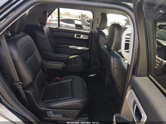 2023 FORD EXPLORER XLT 8
