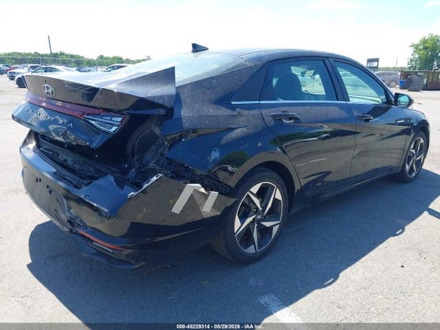 2021 HYUNDAI ELANTRA SEL 4