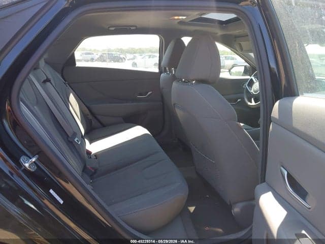 2021 HYUNDAI ELANTRA SEL 8
