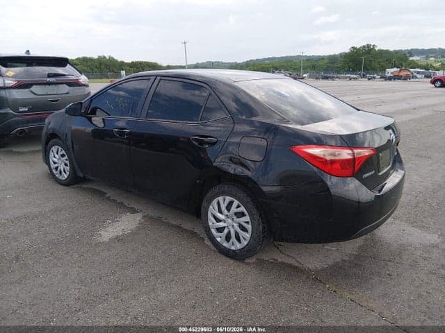 2019 TOYOTA COROLLA LE 3