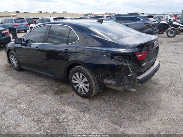 2023 TOYOTA CAMRY LE HYBRID 3