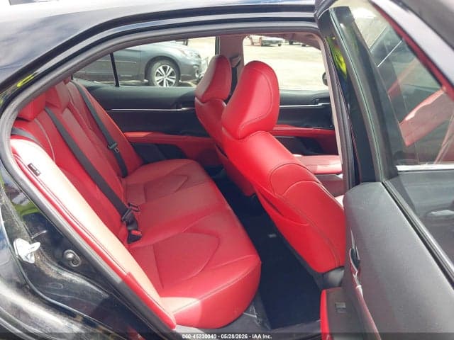 2022 TOYOTA CAMRY XSE 8