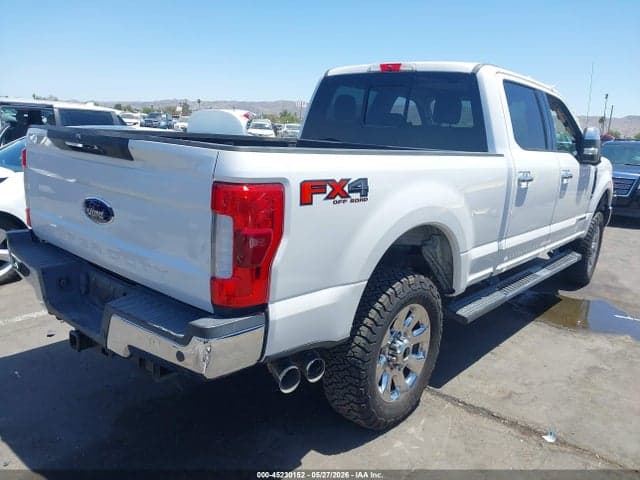 2017 FORD F-250 LARIAT 4