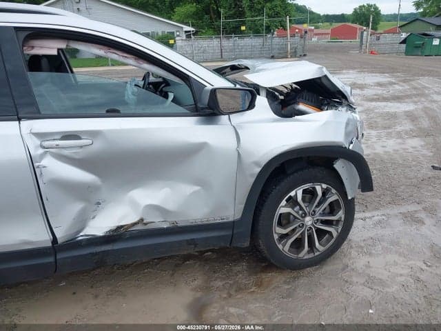 2019 GMC TERRAIN SLT 17