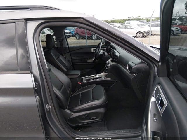 2022 FORD EXPLORER XLT 5