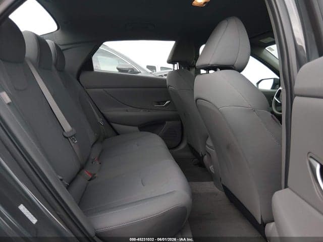 2024 HYUNDAI ELANTRA SE 8