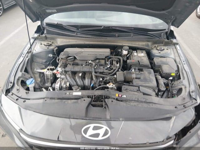 2024 HYUNDAI ELANTRA SE 10