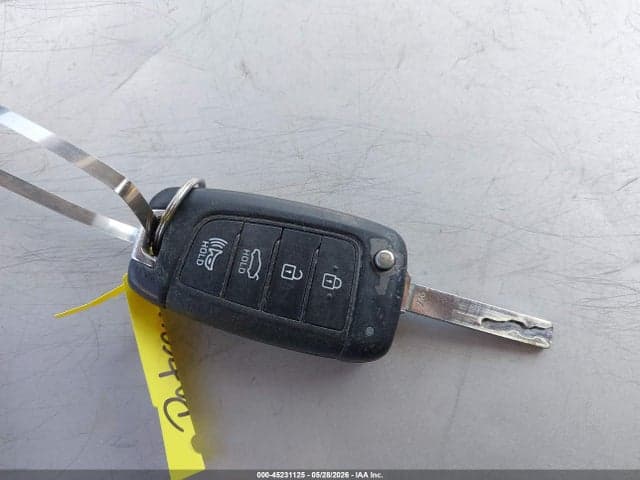 2019 HYUNDAI ACCENT SE 11