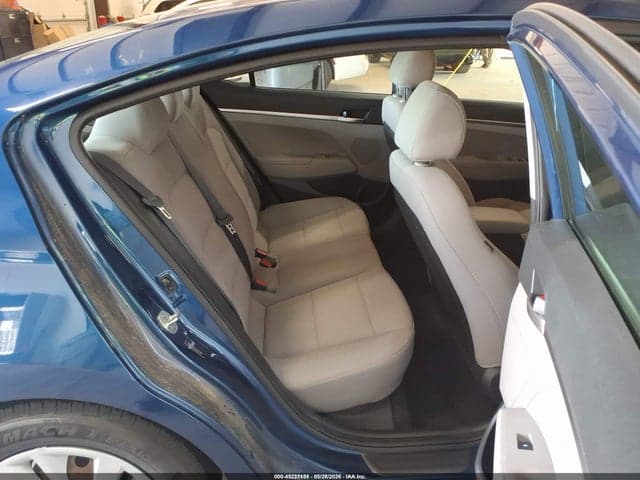 2020 HYUNDAI ELANTRA SE 8