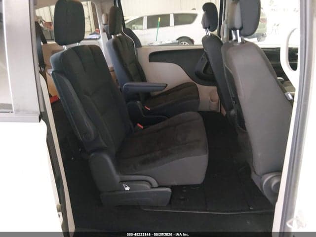 2018 DODGE GRAND CARAVAN SE 8