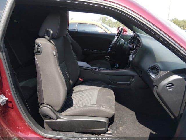 2019 DODGE CHALLENGER SXT 5