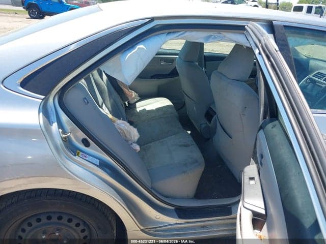 2017 TOYOTA CAMRY LE 8