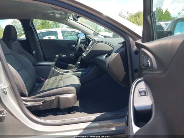 2017 CHEVROLET MALIBU 1LT 5