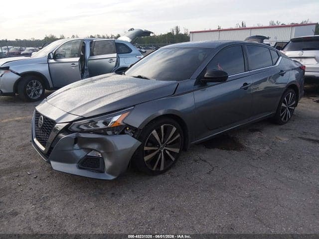 2022 NISSAN ALTIMA SR FWD 2