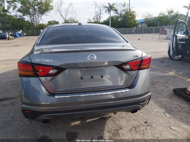 2022 NISSAN ALTIMA SR FWD 17