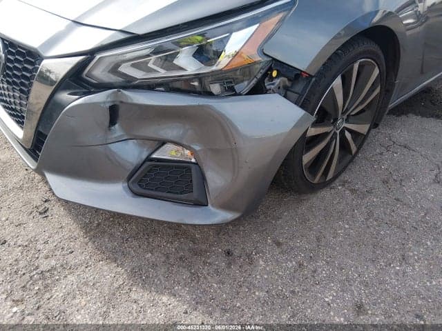 2022 NISSAN ALTIMA SR FWD 6