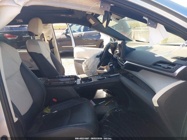 2025 TOYOTA SIENNA PLATINUM 5