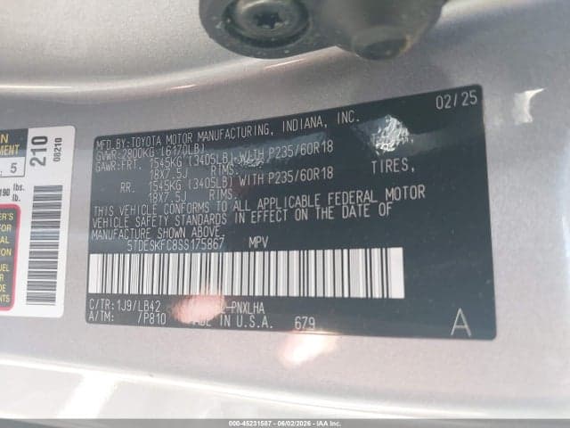 2025 TOYOTA SIENNA PLATINUM 9