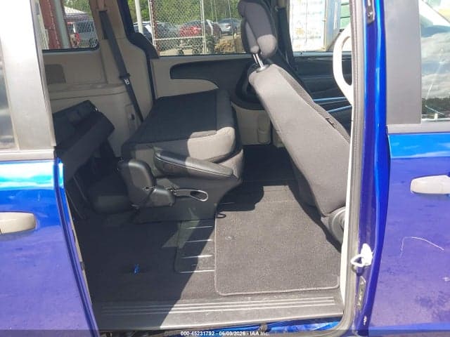 2019 DODGE GRAND CARAVAN SE 8