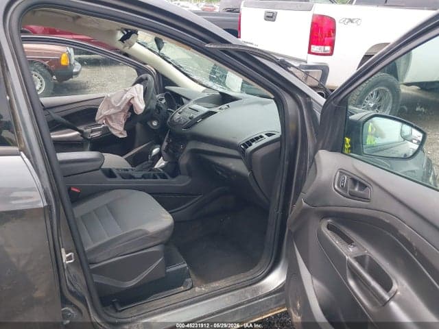 2017 FORD ESCAPE S 5
